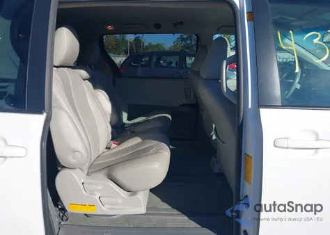 2012 Toyota Sienna Le V6 8 Passenger из США, поврежденный, VIN 5TDKK3DC3CS183629